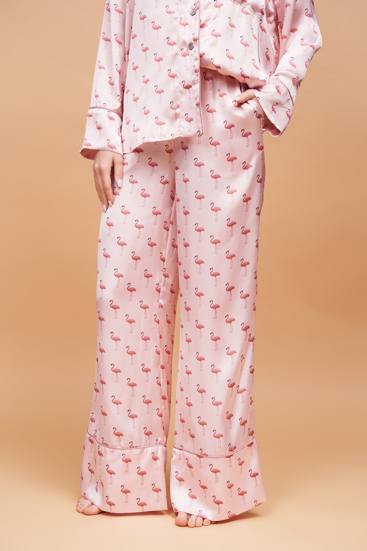 Довгий піжамний комплект Dreaming in the Wild — Blush Flamingo